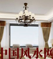 湘西卧室镜面吊顶影响夫妻财运？